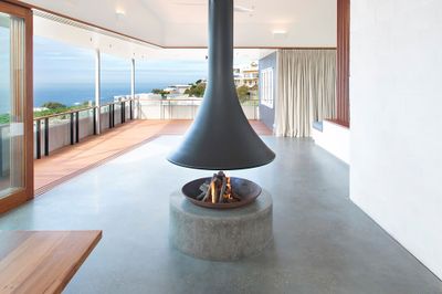 Ambiance: Eva (no glass barrier)